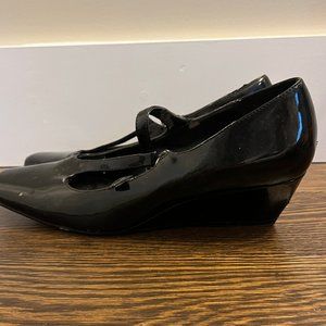 Black women's heels